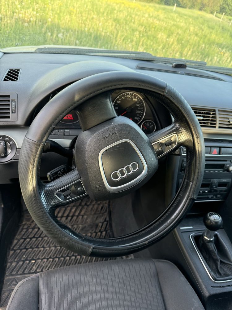 Продам Audi A4 B7 S-linie по запчастинах