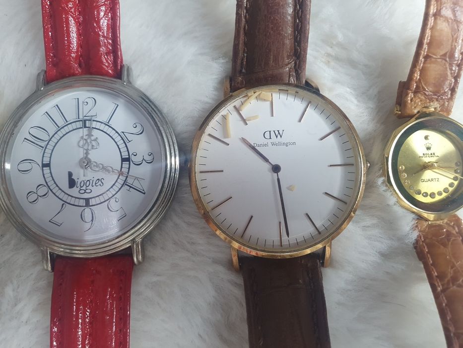 Zestaw zegarków 25 sztuk vintage modne markowe do naprawy