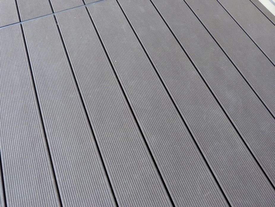 DESKA KOMPOZYTOWA PVC  Ryflowana, Str. Drewna, klasa PREMIUM Cena  m2