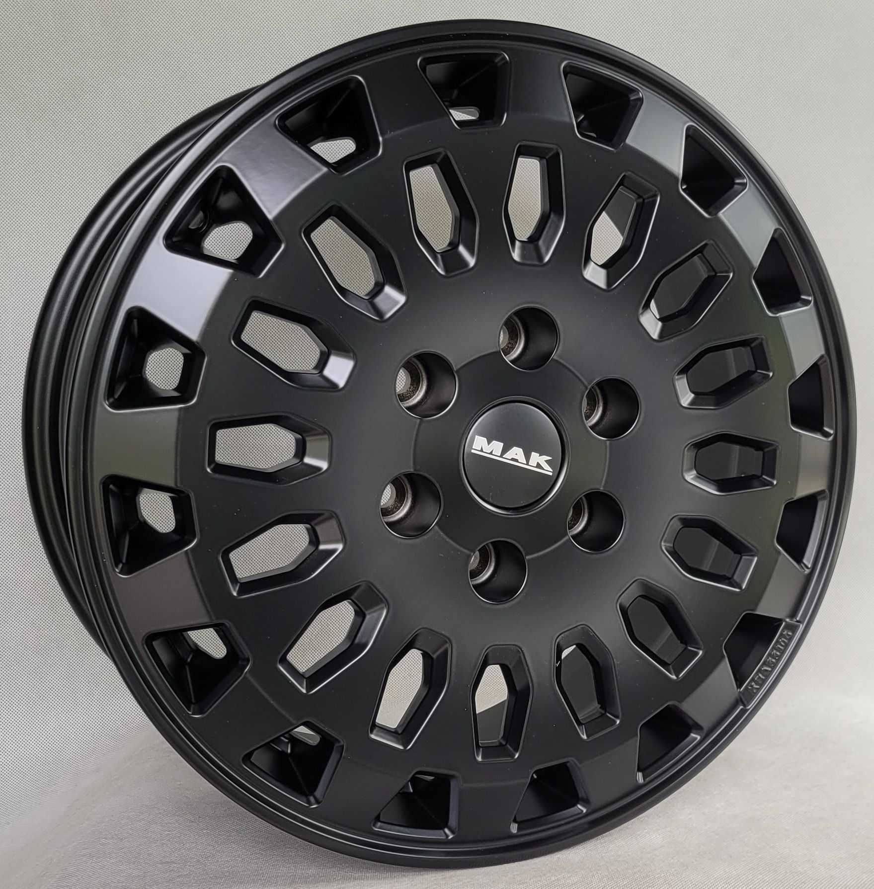 Felgi 17 6x120 Ford Tourneo Custom Ford Transit Custom V710 NRN MAK