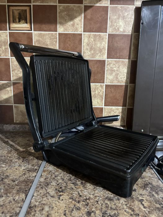 Гриль Russell Hobbs Cook at Home