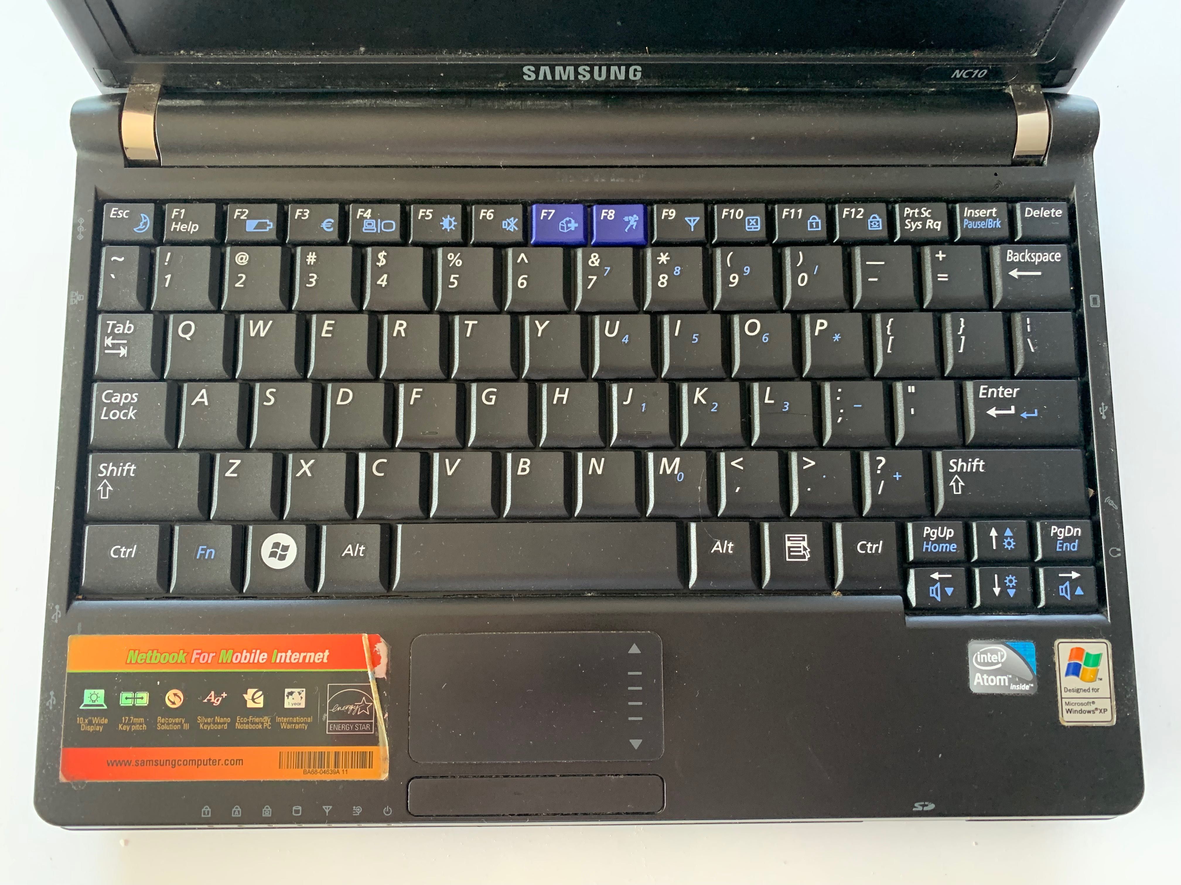 Mały laptop SAMSUNG NC10