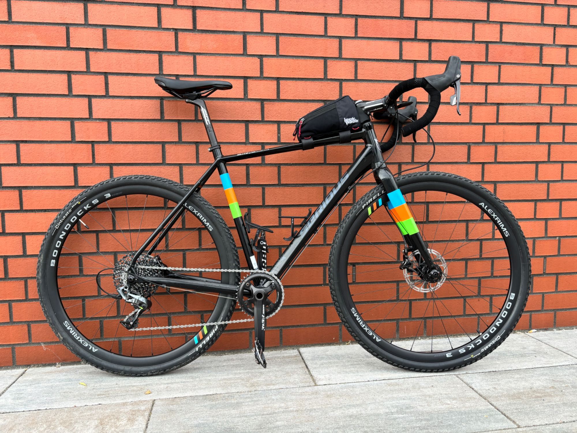 Rower gravel Serious Grafix Elite; model 2018; rama 54; napęd 1x11
