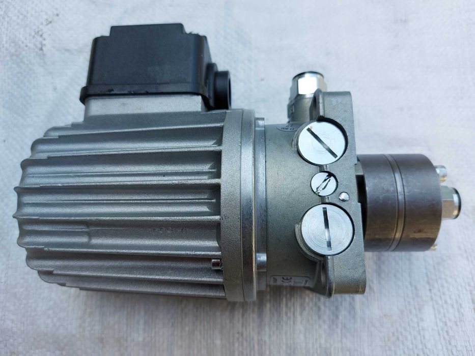 Двигун Vogel/SKF DU56N2075+299 для шестеренного насосу серії M