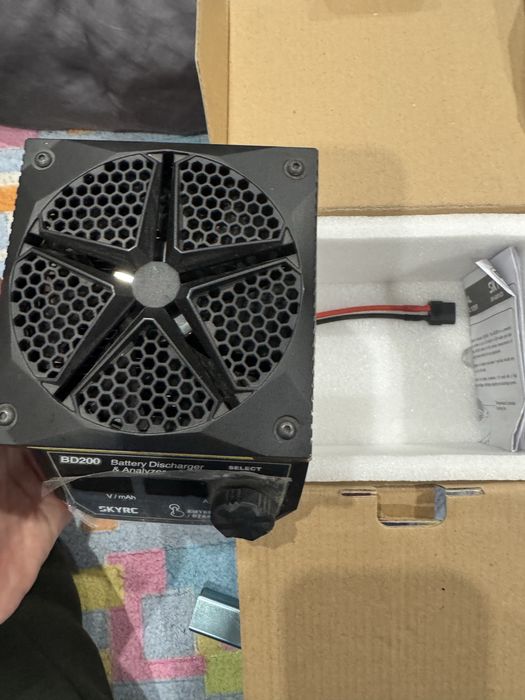 SKYRC BD200 рязрядник super discharge 200w 30a