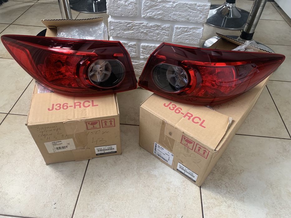 Фонарь mazda 3BM седан.
