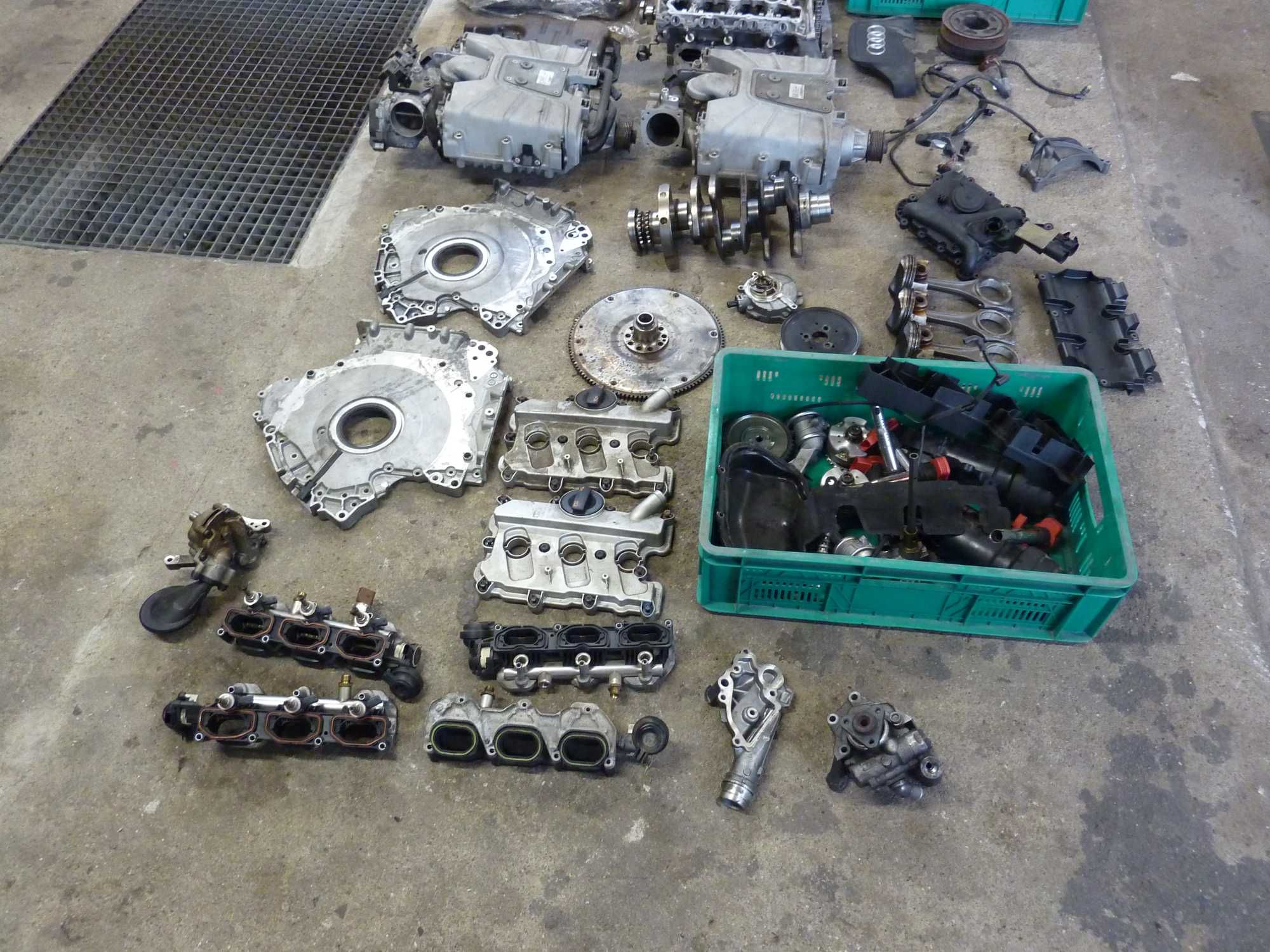 AUDI A4 B8 A6 C6 C7 3,0 TFSI 333 KM kompresor silnik na części głowica