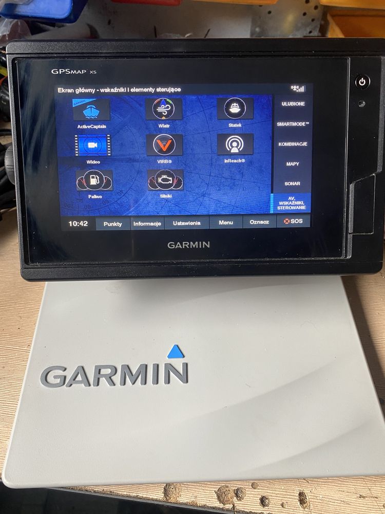 Ploter Garmin 722xs z przetwornikiem kadłubowym .