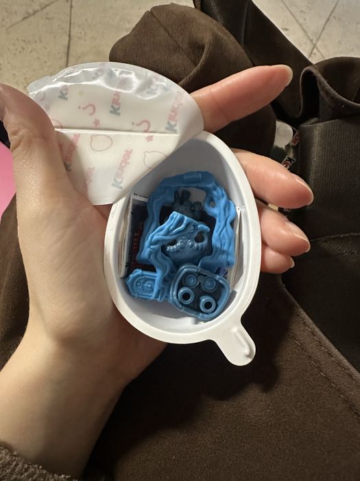 Дивні дива кіндер векна очень странные дела киндер джой