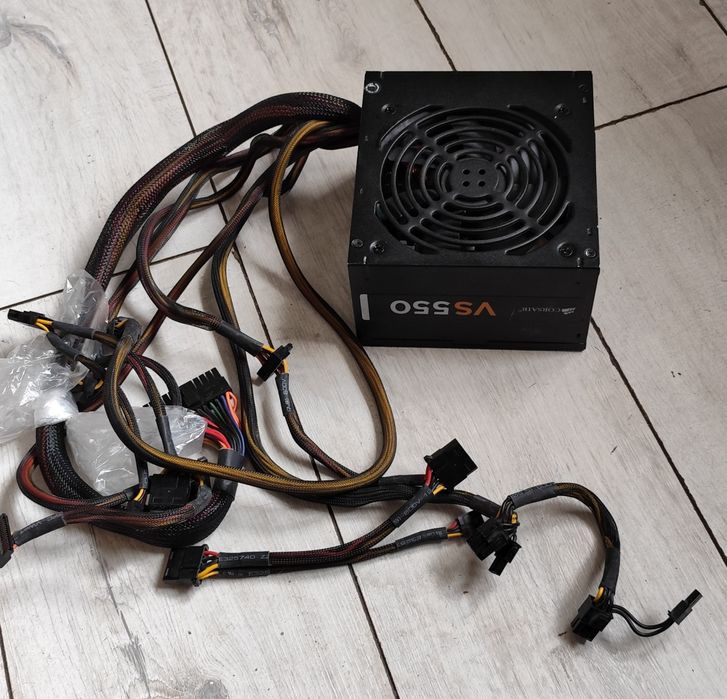 Corsair VS550 550W