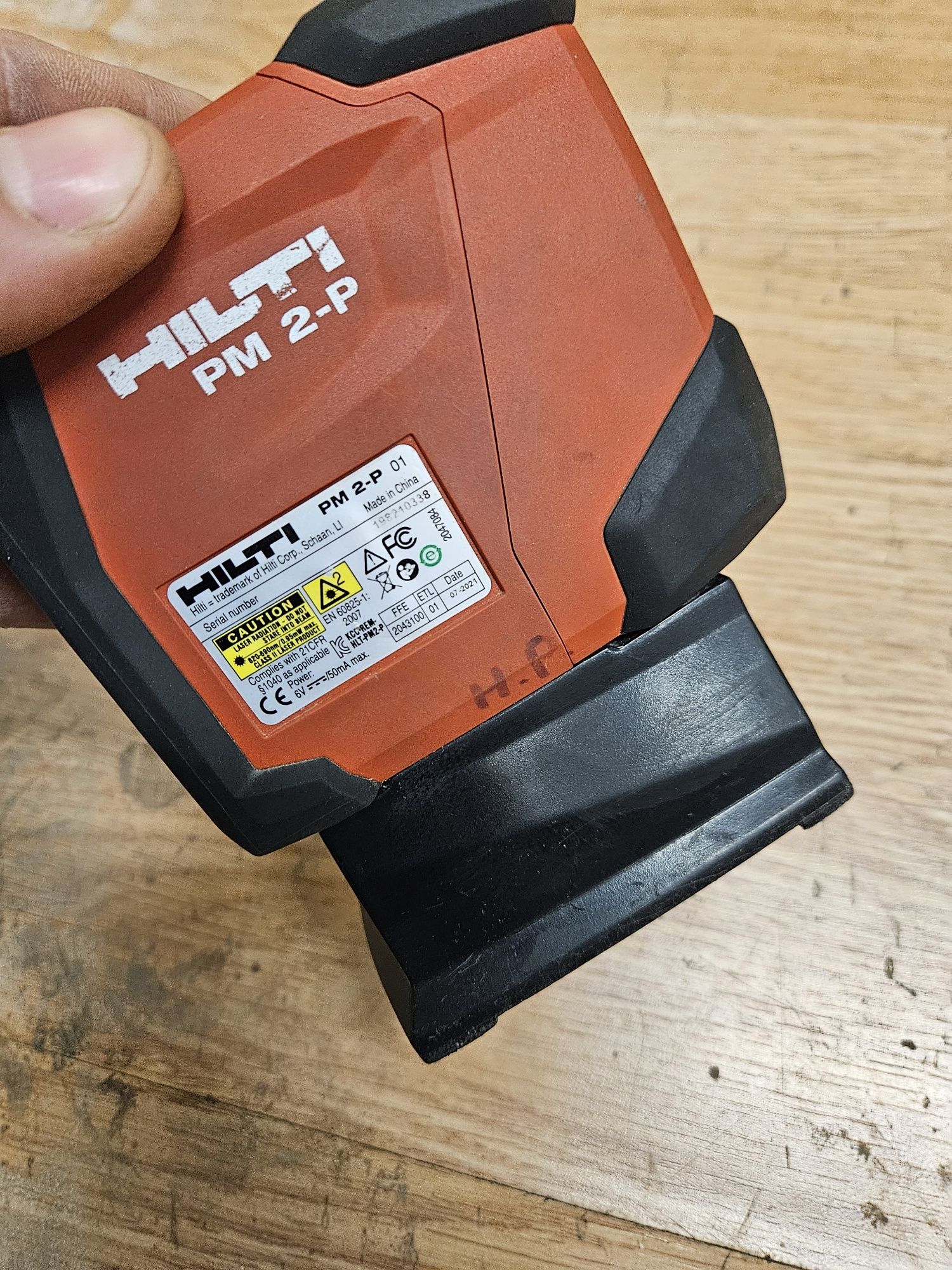 Hilti PM 2-P laser punktowy pion