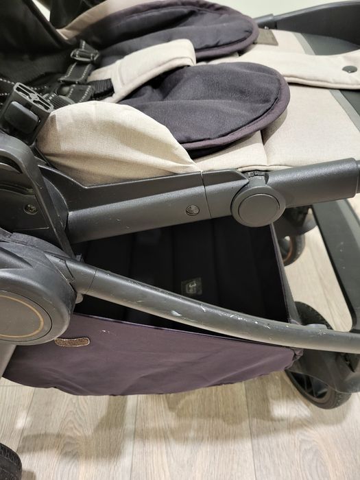 Дитяча коляска CARRELLO Epica 2 в 1