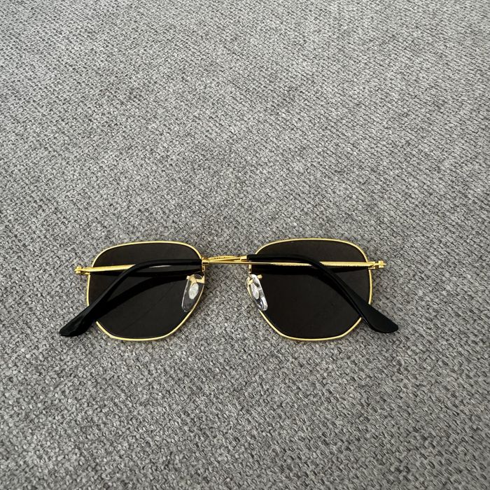 Vendo 2 oculos de sol ray ban