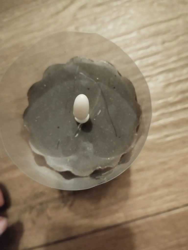 Woskowa świeca LED
