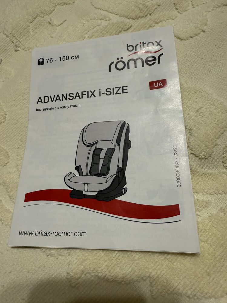 Продам автокрісло britax romer advansafix i size 76- 150 см.