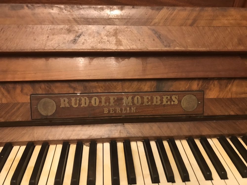Фортепіано Rudolf Moebes 1879