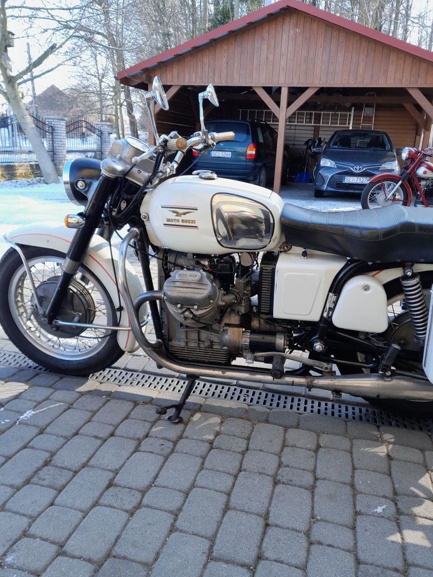 Moto guzzi V7   1968