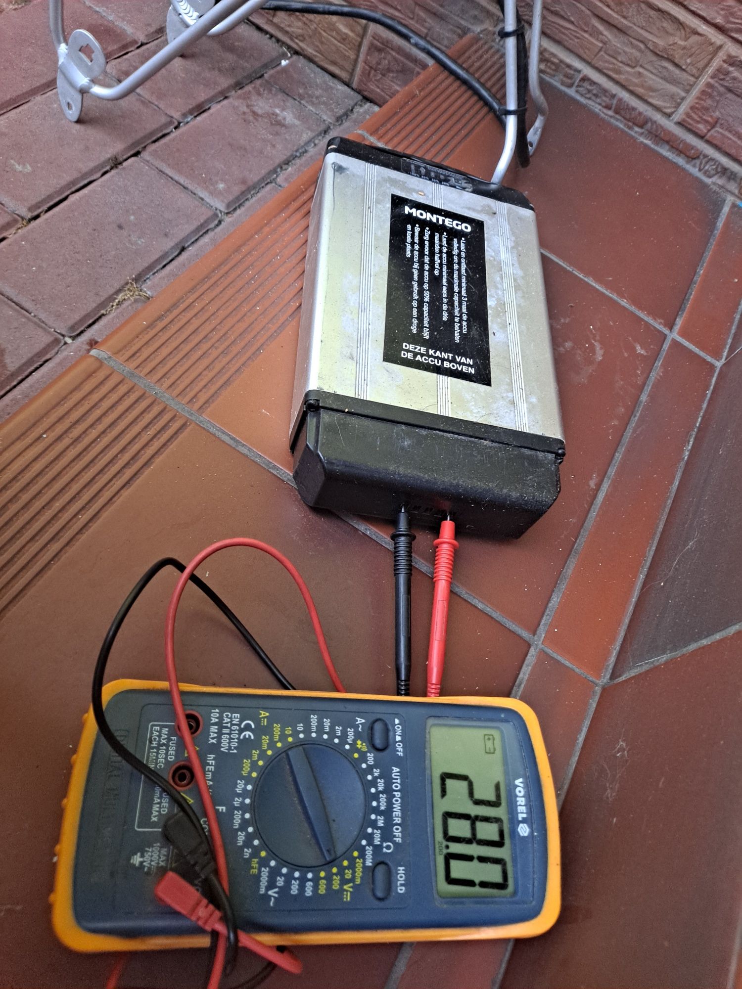 Bateria z bagażnikiem do roweru elektrycznego