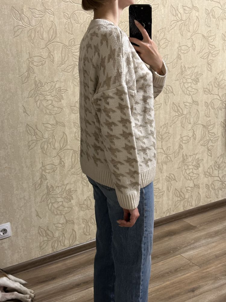 Светр у гусячу лапку, Romashka