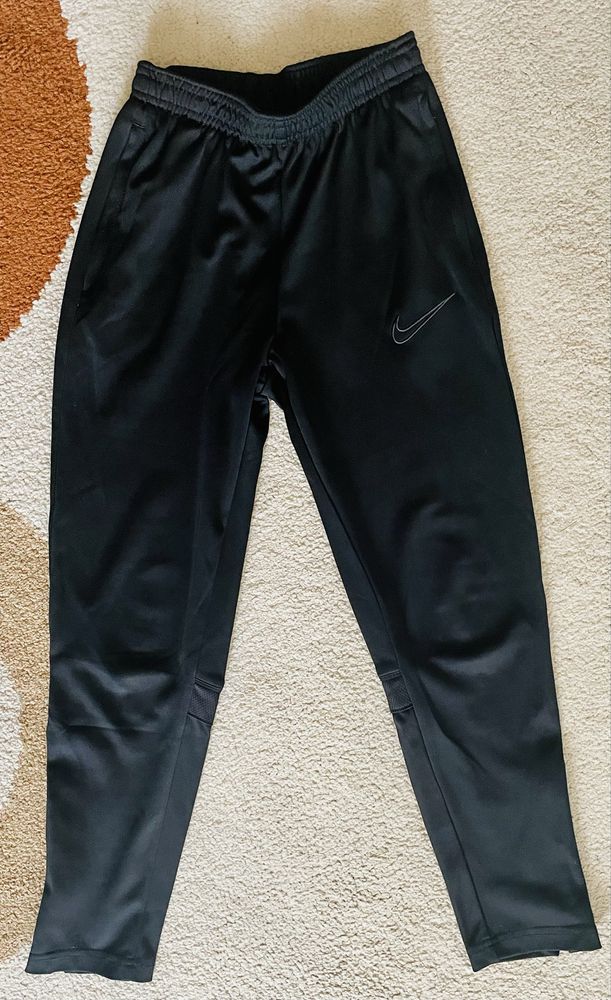 Calcas Nike como novas