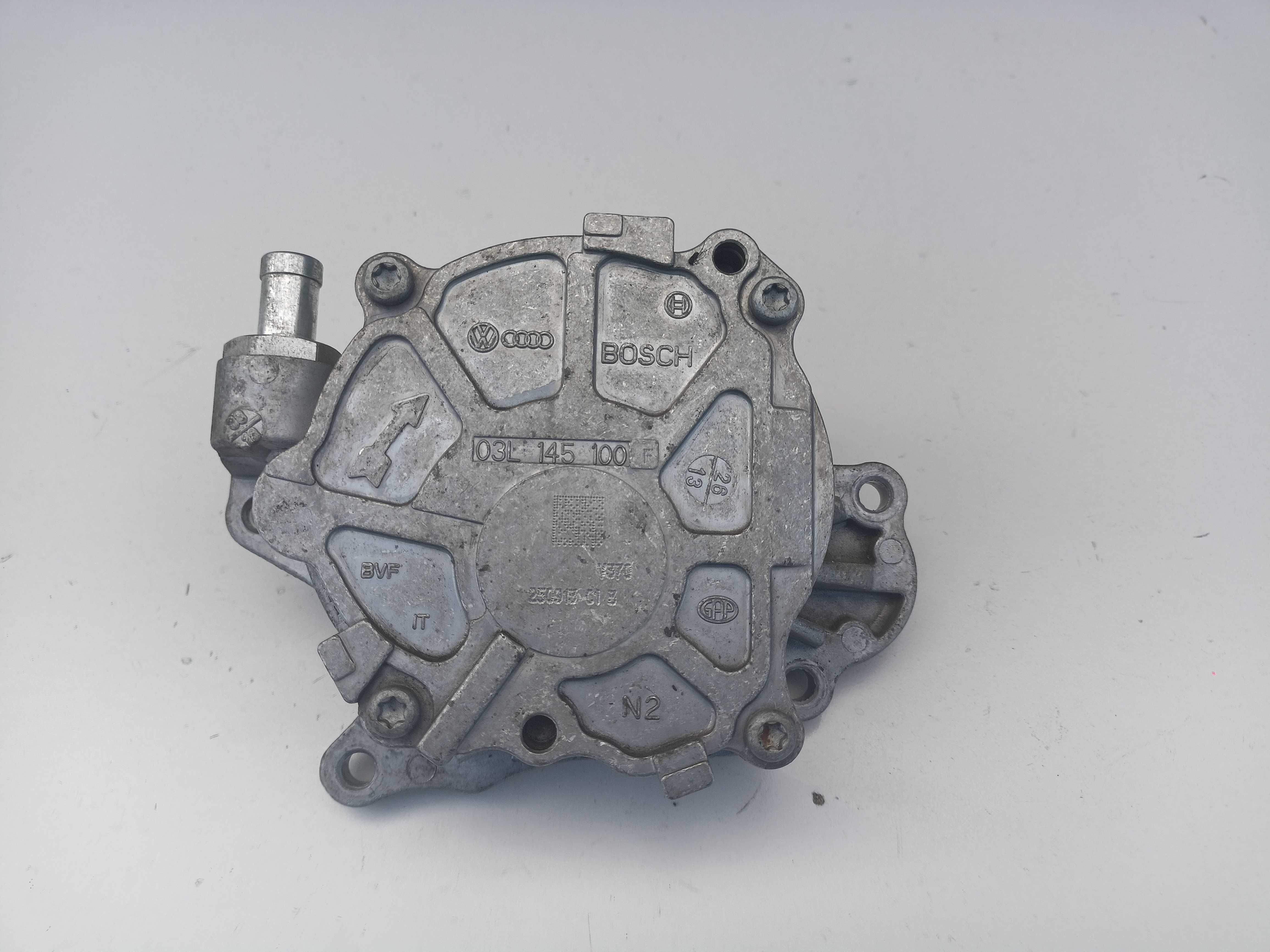 pompa vacum 2.0 tdi 16v common rail AUDI A4 A5 Q5 A6 cglc cgl cjc