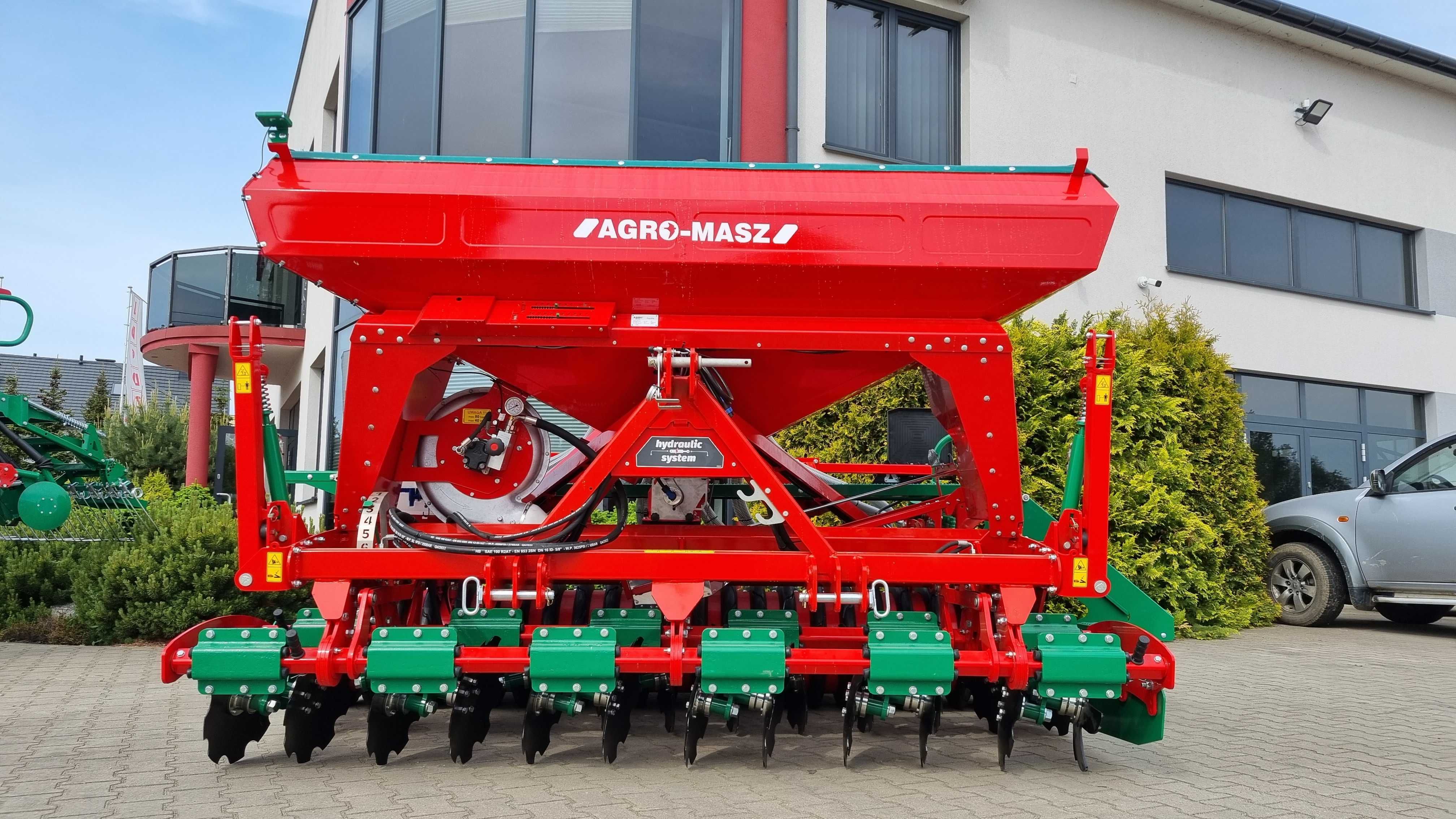 Pneumatyczny siewnik zbożowy AGRO-MASZ Aquila disc compact 1500l