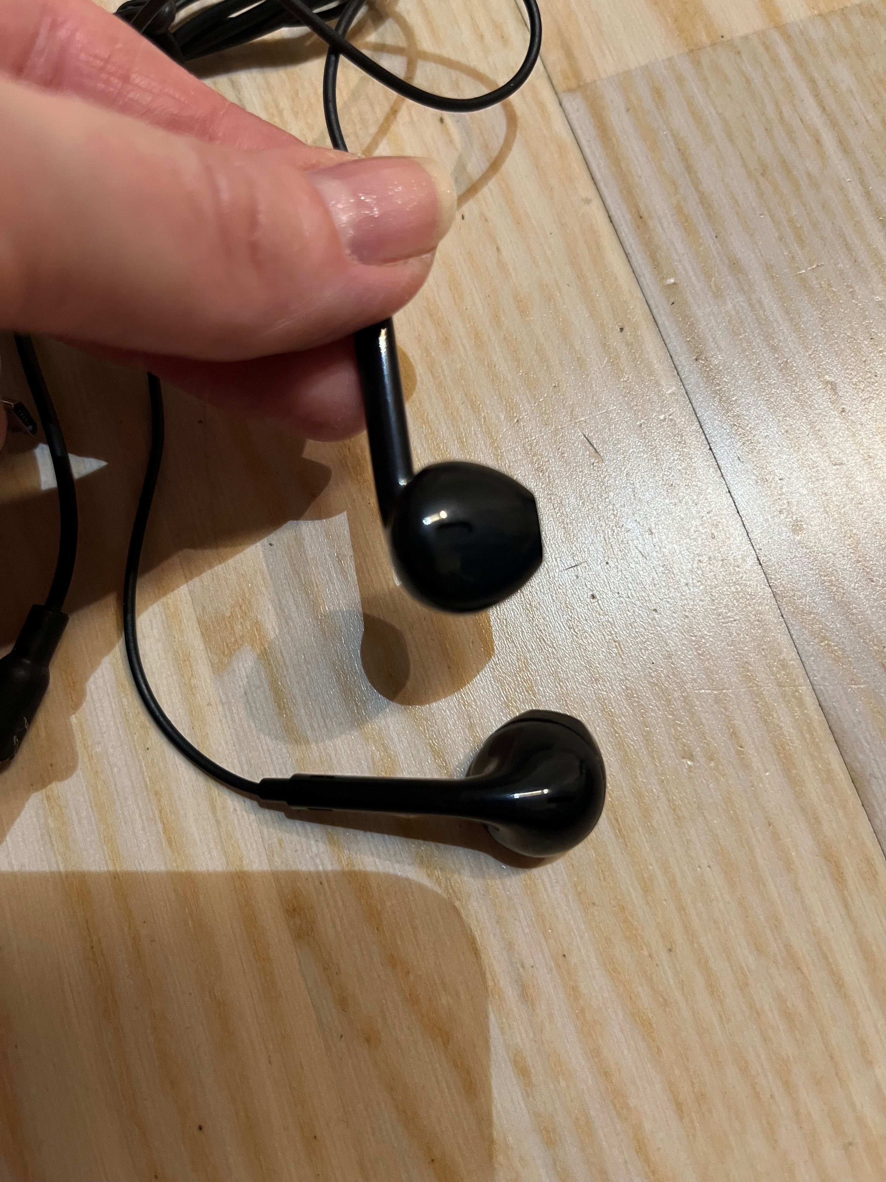 Nowe słuchawki douszne wtyk Jack 3,5 mm przejściówka micro USB