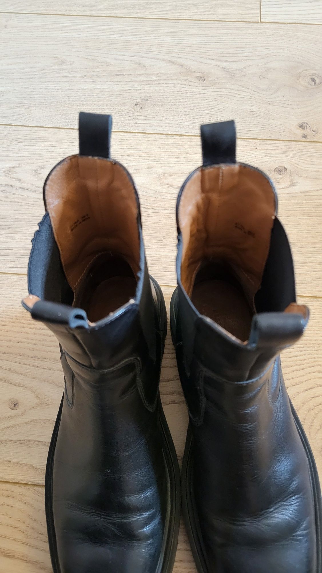 Reserved skórzane botki sztyblety chelsea chunky boots 38