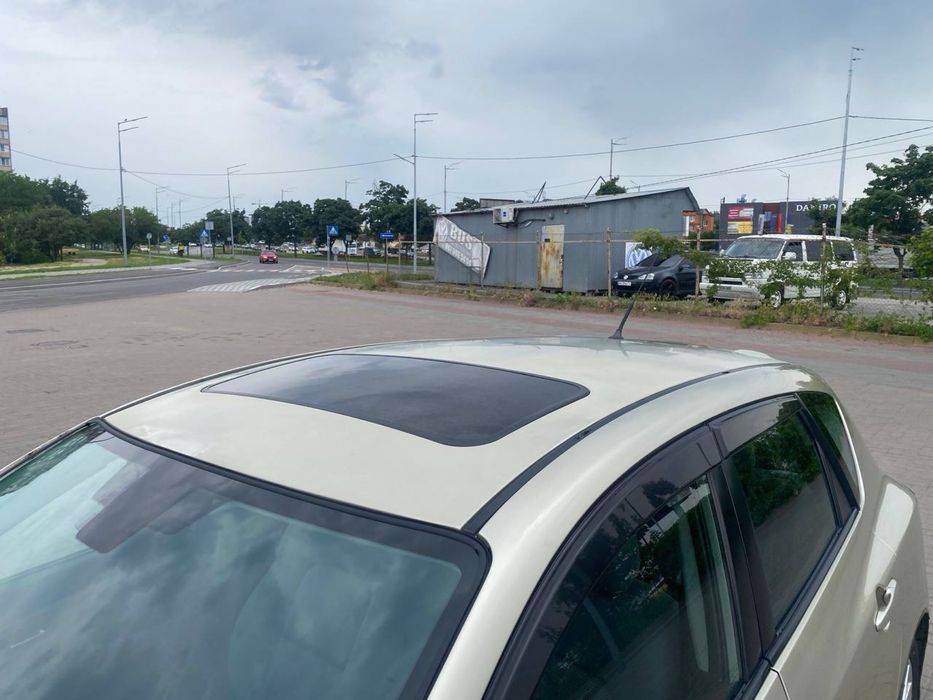 Продам мазду 3, 1.6 мех, люк, климат, стабилизация