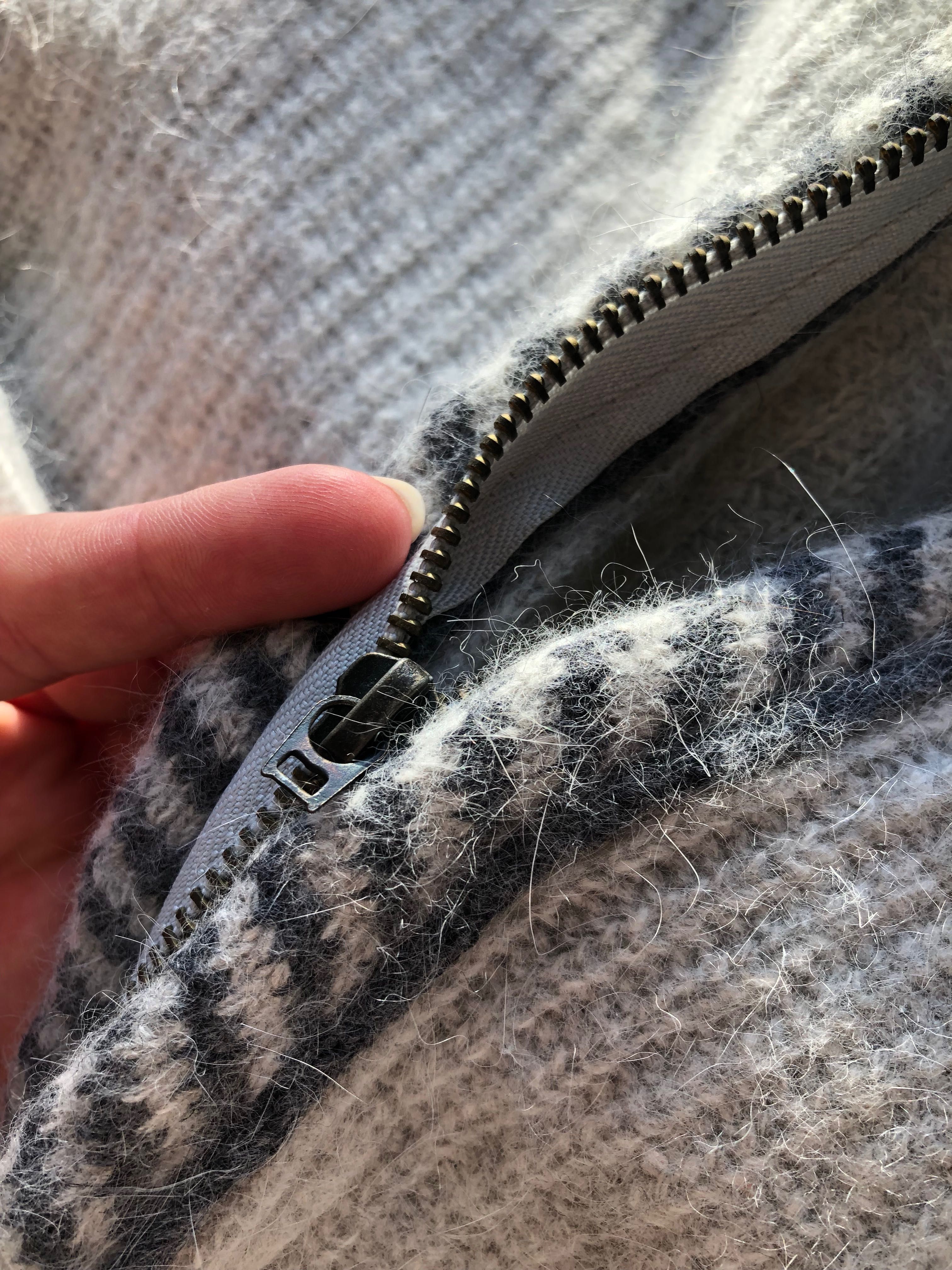 Sweterek welniany angora jasnoszary