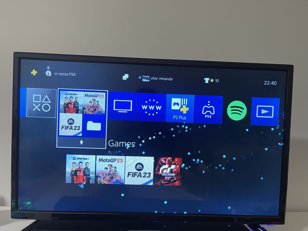 Ps4 500gb com 2 comandos e jogos