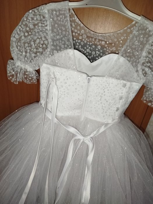 Святкова сукня для дівчинки 4- 6 років ( 104- 113)