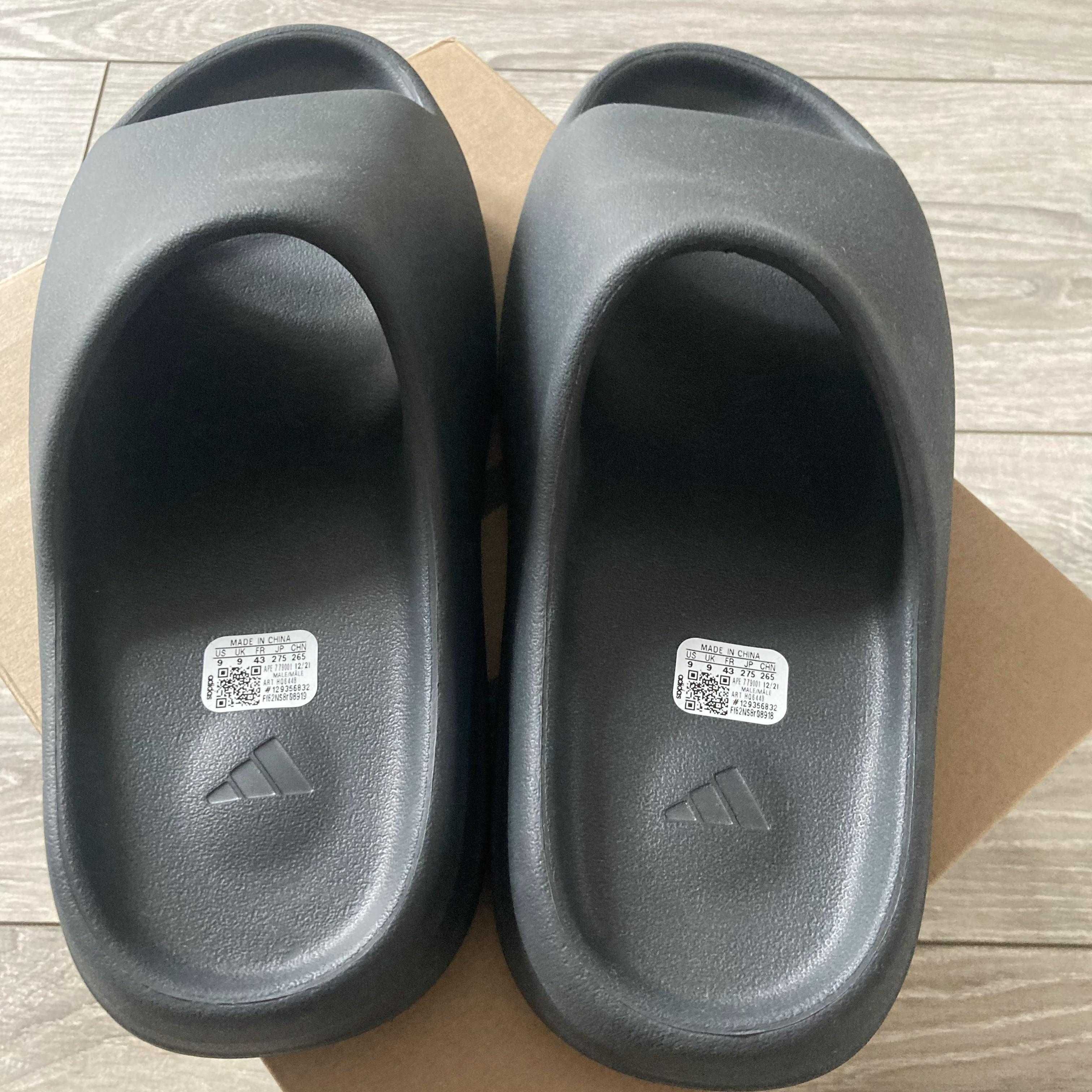 Yeezy Slide Onyx 43