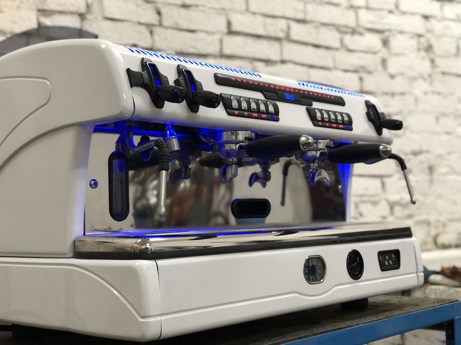 Професійна кавомашина La Spaziale S5 — зроби свою каву як в Італії