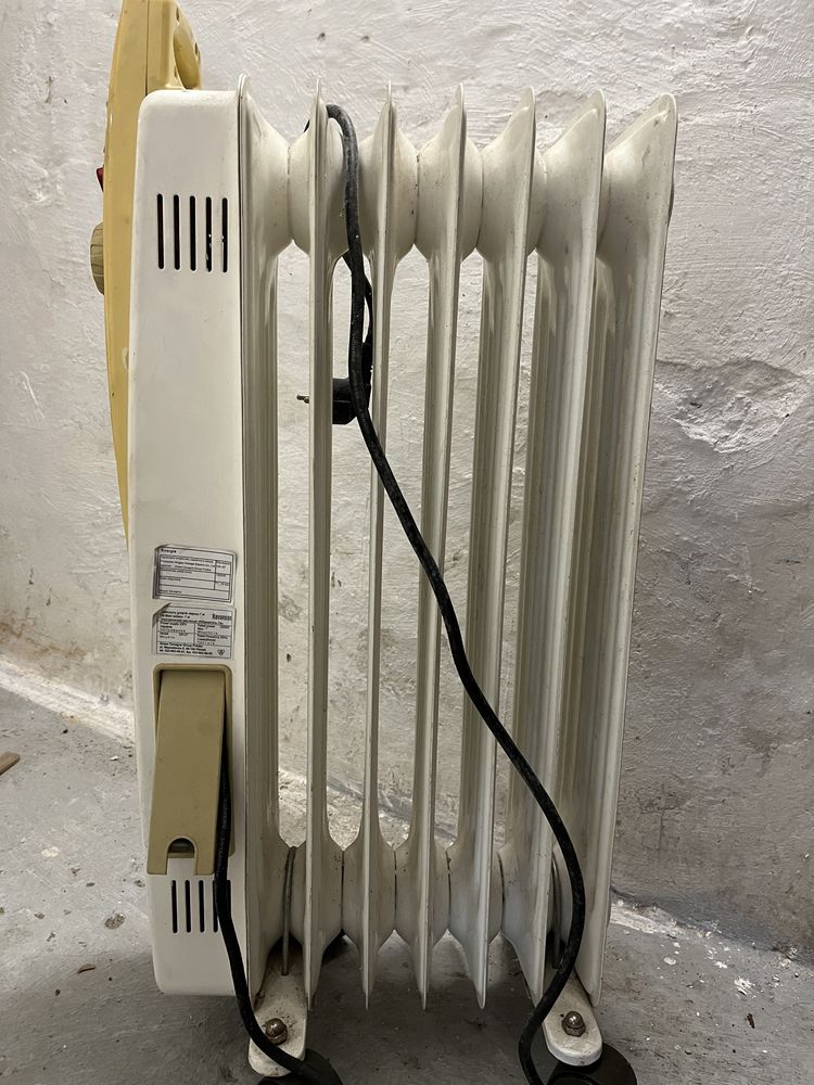 Elektryczny grzejnik olejowy Ravanson 7el 1500W