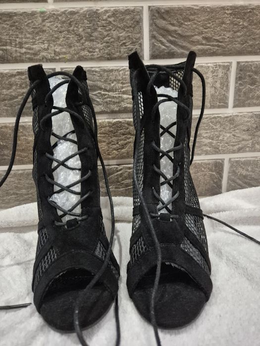 Танцювальне взуття для high heels