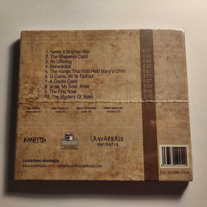 "The Mystery of Years" por Landarbaso Abesbatza & Kaabestri