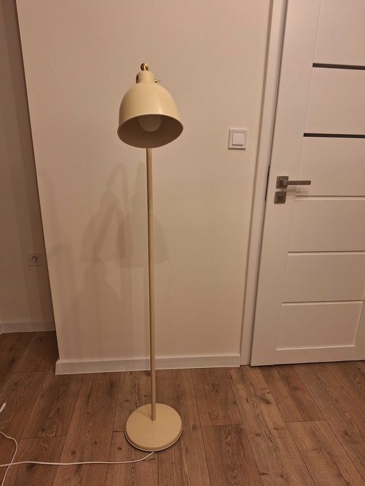 Nowa lampa podłogowa IKEA