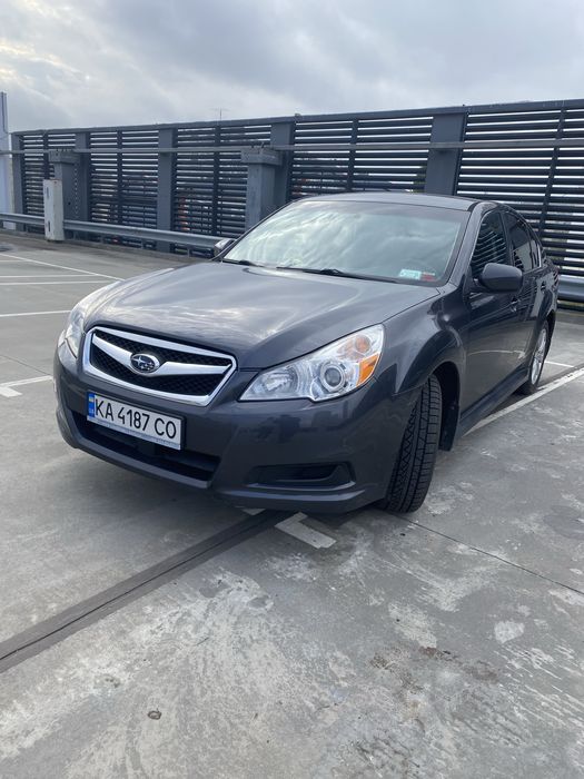 Subaru Legacy 2011
