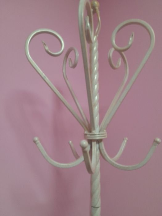 Вішалка для одягу