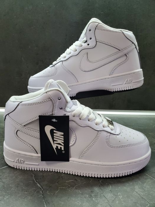 Жіночі кросівки Nike Air Force AF-1 білі найк аір форс з хутром, зима