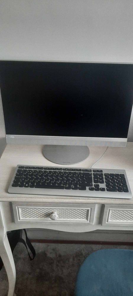 Computador lenovo com rato incluido