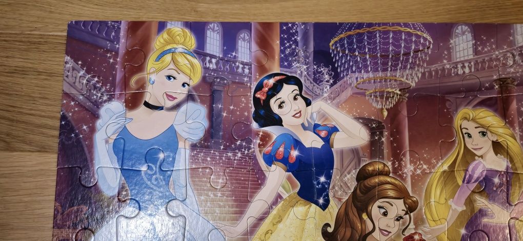 Puzzle księżniczki Disney maxi 60 elementow 70x50cm duże