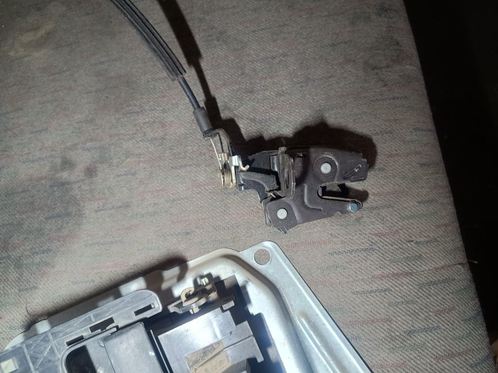 Zamek mechanizm drzwi lewy tył furtki VW T5 oryginał komplet gwarancja