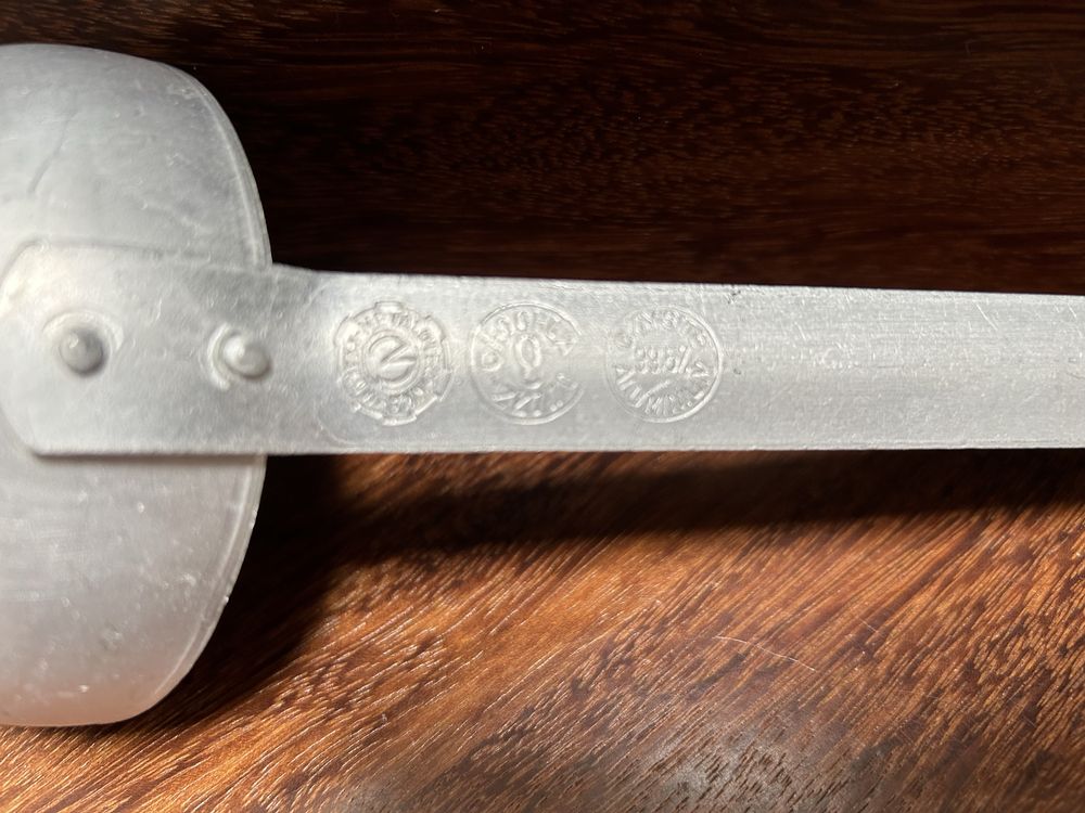 Chochelka aluminiowa z PRL