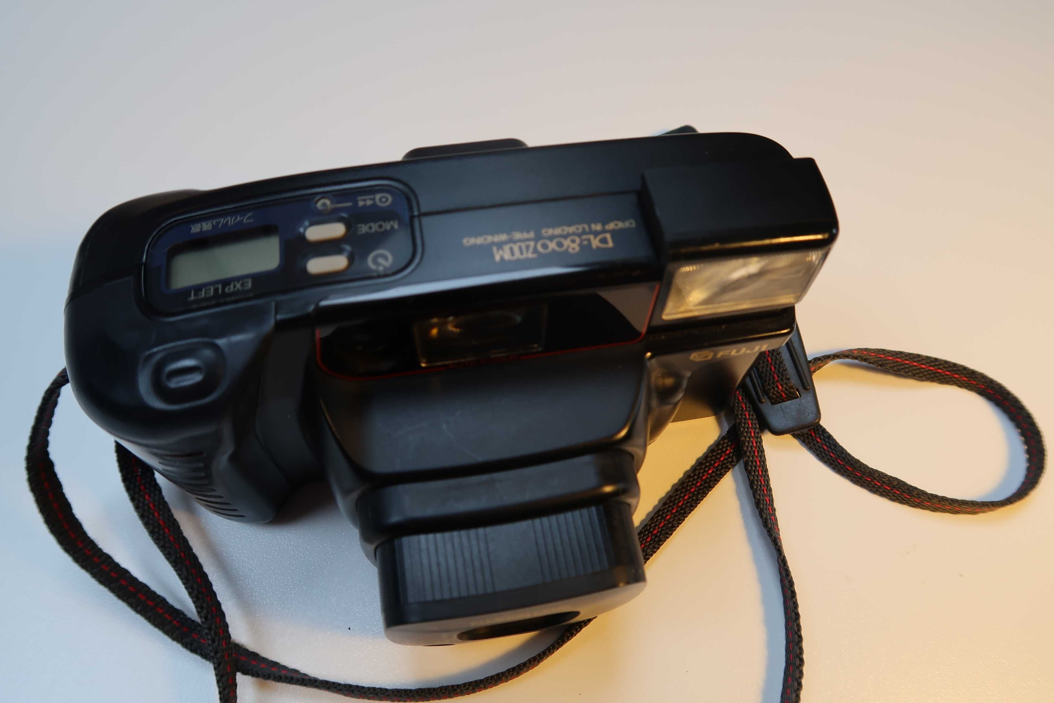 Analog Fuji DL-800 Zoom