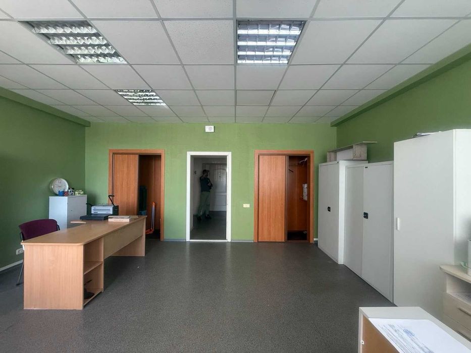 Здам офіс в БЦ 33,5м2, з ПДВ, вул.Сверстюка, метро Лівобережна 5 хв