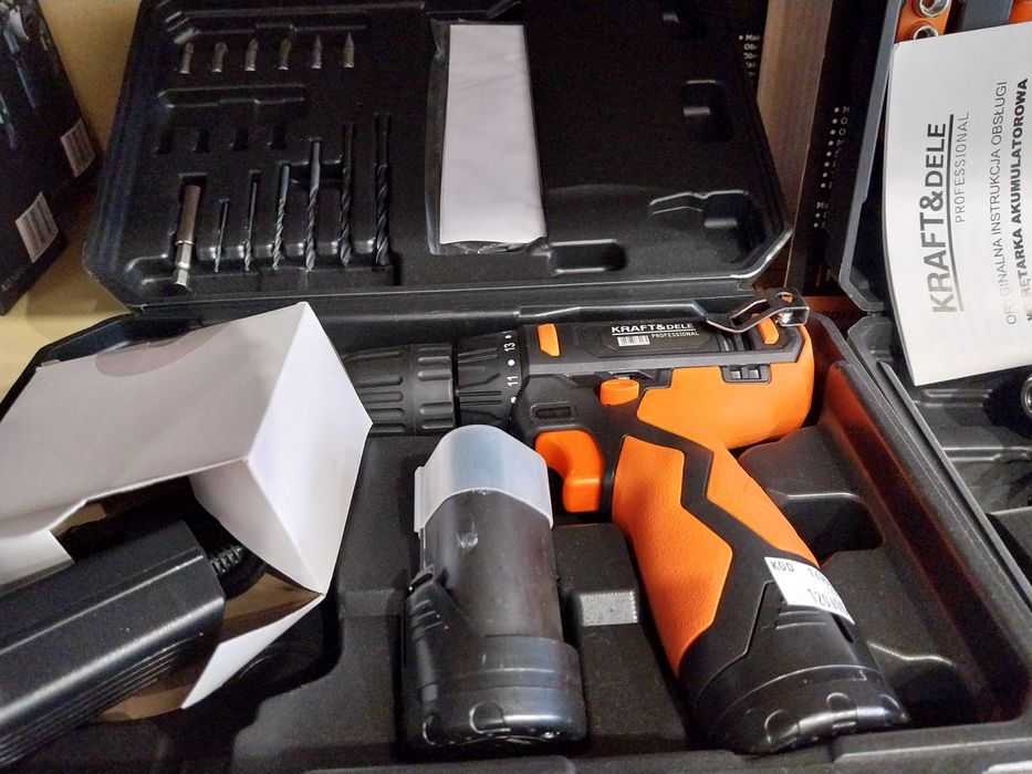 Wkrętarka 12V Li-Ion w walizce z 2 bateriami KD1670
