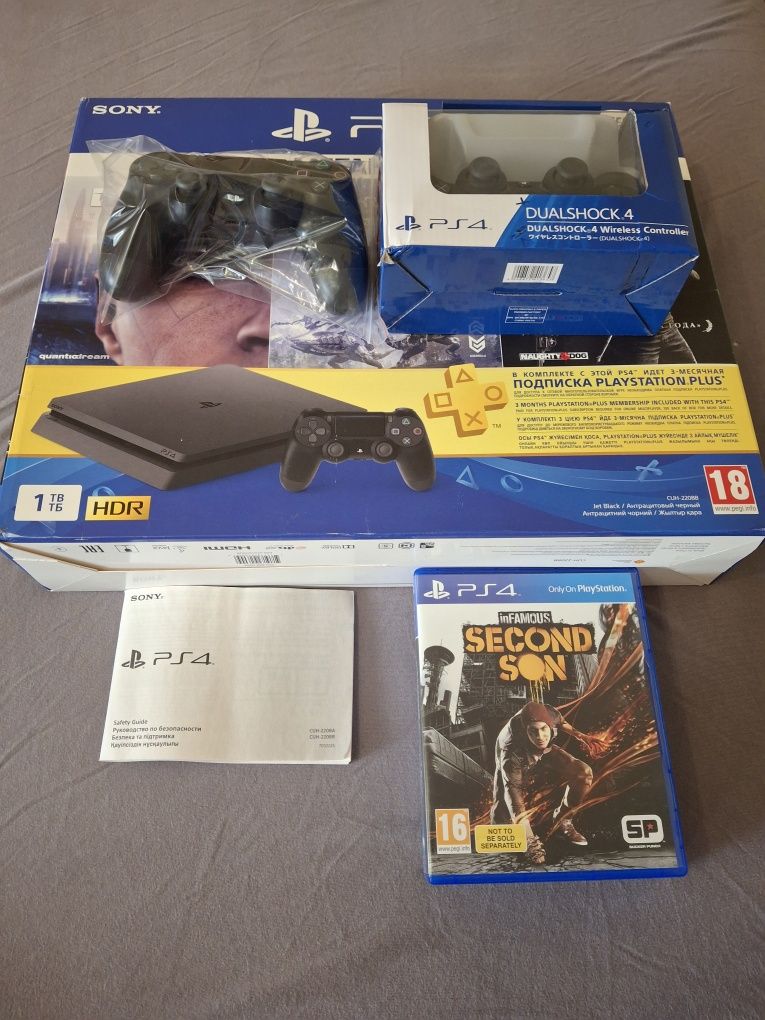 Продам приставку Playstation 4. 1 терабайт