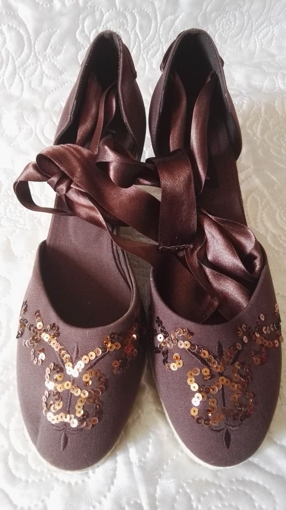 Brązowe sandały espadryle koturny w stylu boho r. 40.